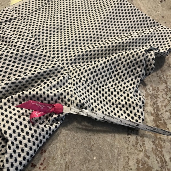 Cynthia Rowley Sz 4 Womens Textured Spotted Scalloped Hem Shorts - Picture 6 of 8